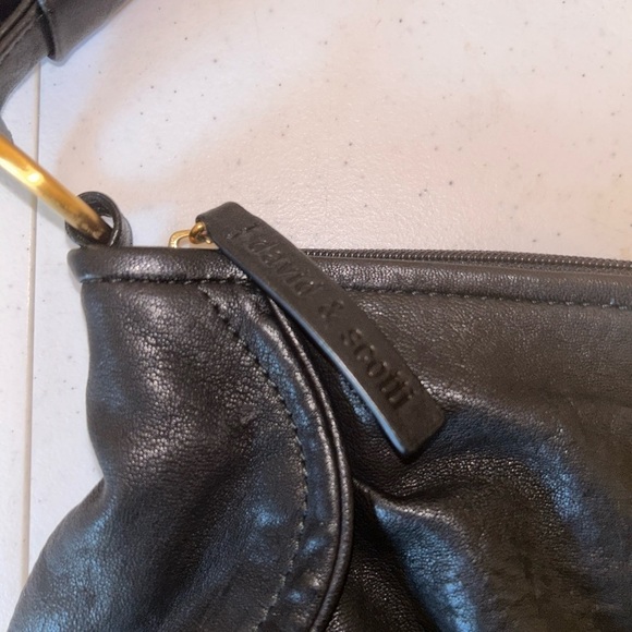 David & scotti Made on earth black purse - super soft - Picture 9 of 14